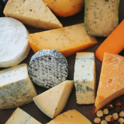 Специи и приправы для сыра: лучшие сочетания